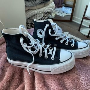 UNWORN Converse Platform sneakers